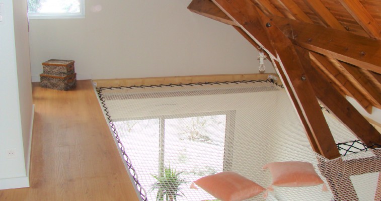 Custom-made-net-with-cut-F3030-white